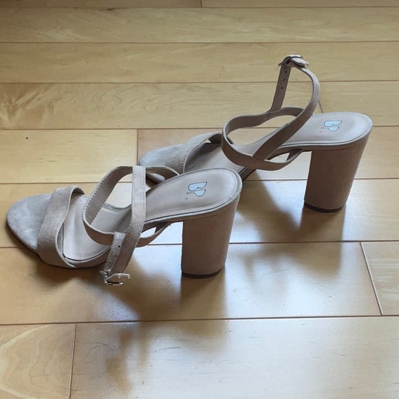 Lula suede sling back sandal - Picture 3 of 4